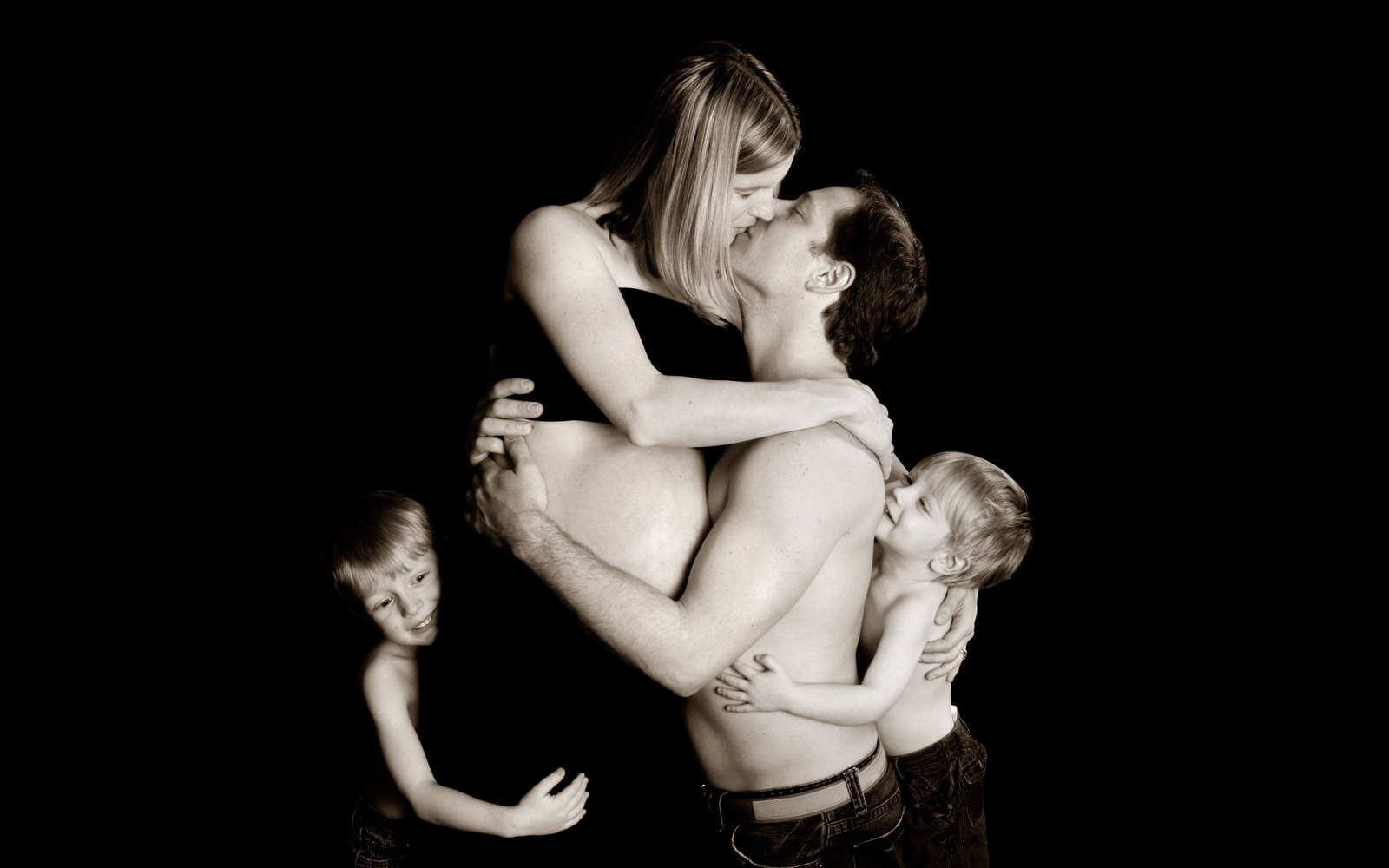 Family Maternity Pictures